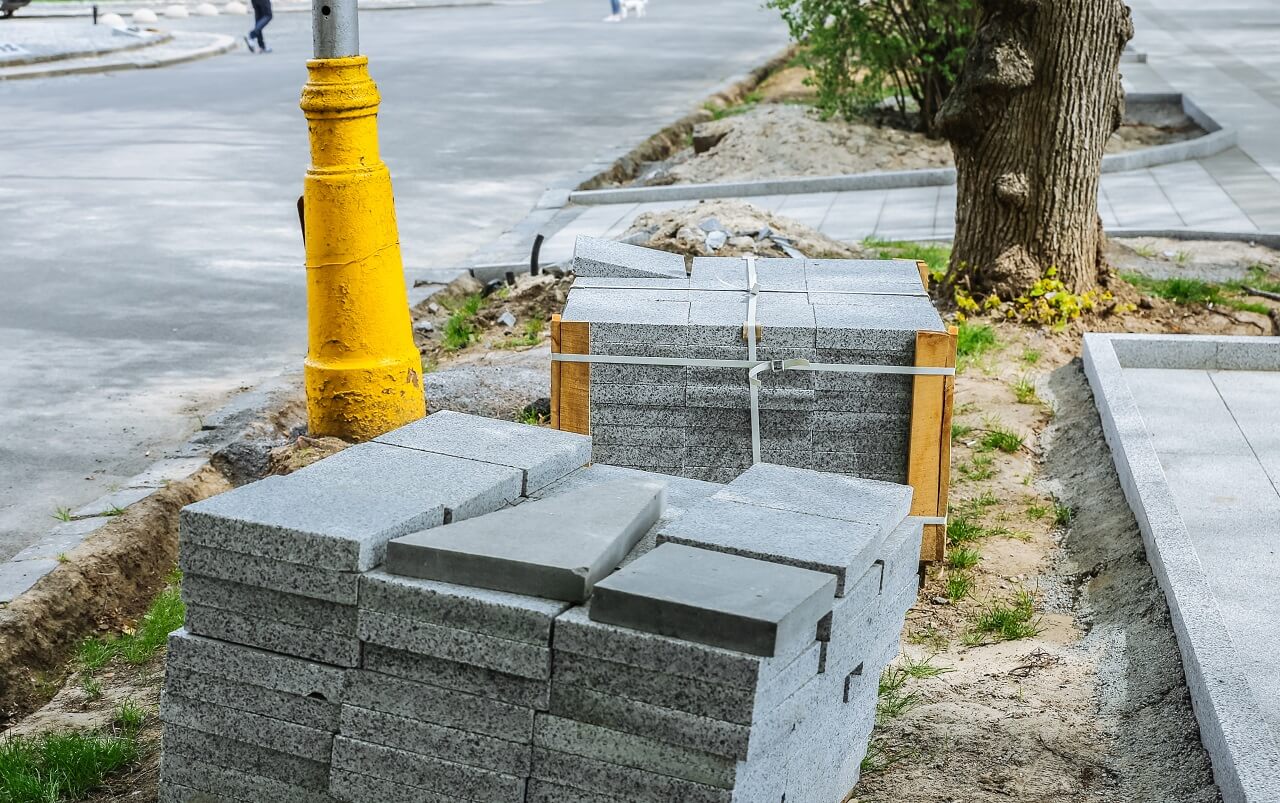 Как демонтировать тротуарную плитку